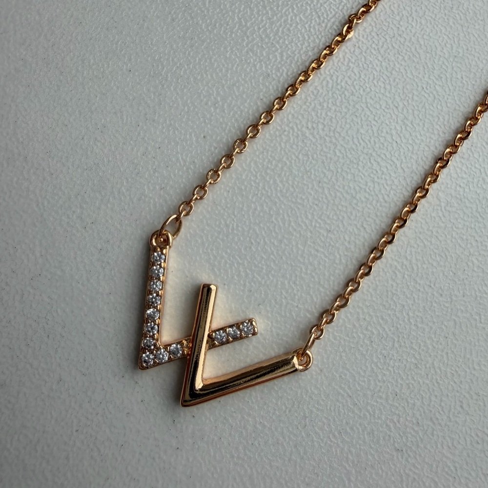 Pretty Bird Rose Gold Initial Necklace Pavé Pendant Dainty 16-18” NWOT